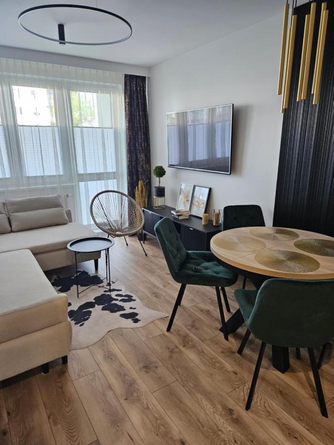 Apartament Gold Lägenhet Biała Podlaska Exteriör bild